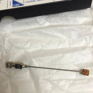 
                  
                    B-D Yale Caudal Needle 18 G x 2 1/2
                  
                