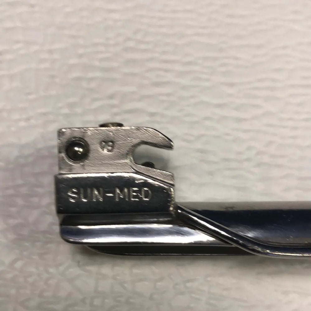 
                  
                    Sun-Med Laryngoscope Blade Mil 3 | KeeboMed Surgical Medical Tools
                  
                