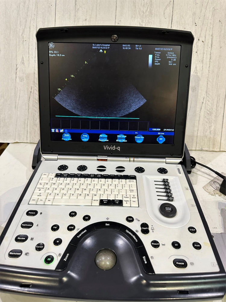 GE VIVID Q PORTABLE ULTRASOUND MACHINE WITH CARDIAC PROBE M4S-RS BT12