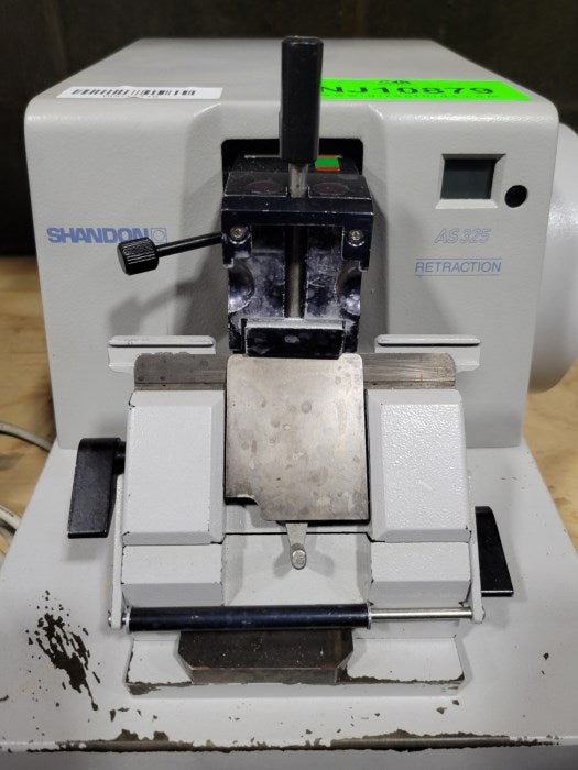 
                  
                    Shandon AS325 Microtome
                  
                